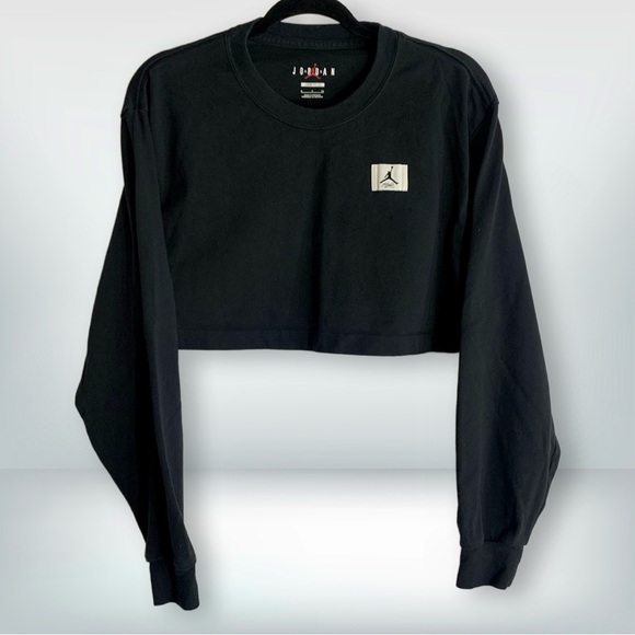 Jordan Tops - Air Jordan Women’s Long Sleeve Cropped Loose Fit Sweatshirt in Black, size S